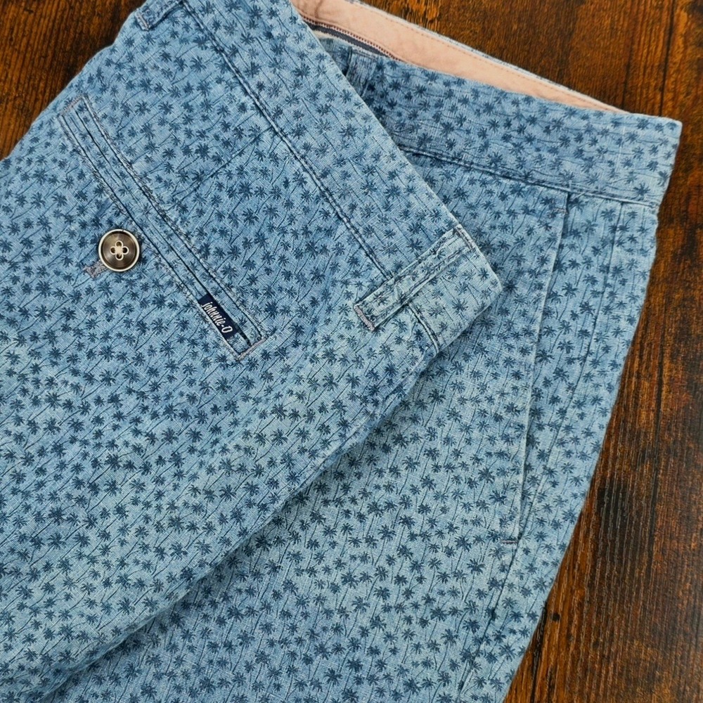 Johnnie-O Val Shorts Mens 32 Blue Chambray Palm Tree Print‎ 8 Inch Inseam Cotton